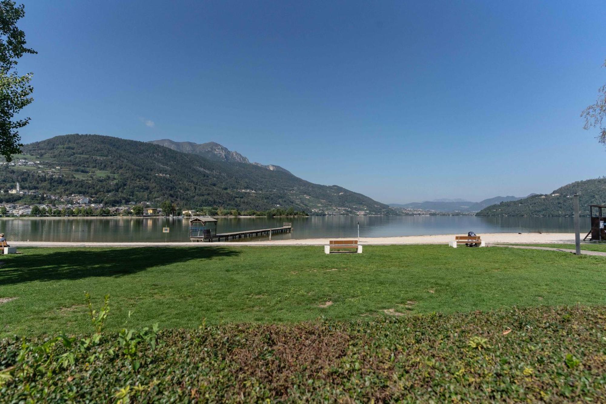 La Gemma Sul Lago Calceranica al Lago Kültér fotó